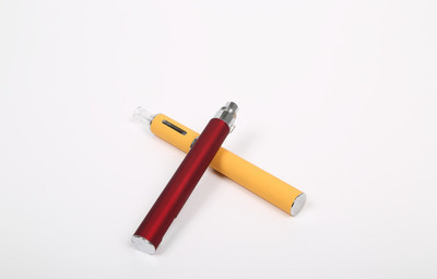 南京烟、红盒金边、烟嘴上有3个金圈2个红圈，这种烟多少钱一包？