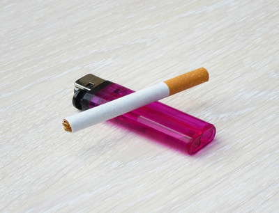 一盒柔软的中南海香烟，红色，自来水拼音，一包多少钱？
