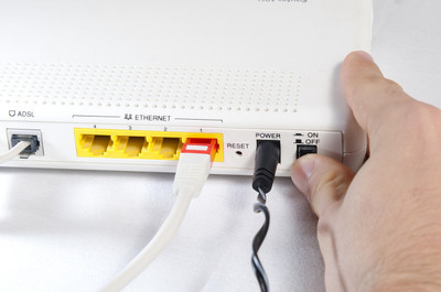 博达通信路由器2605在电脑上设置IP地址多少可以登录到路由器配置界面？