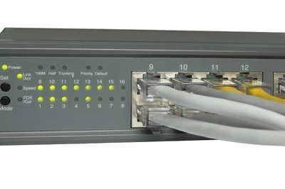 UBNT无线网桥接收端路由器怎么设置？